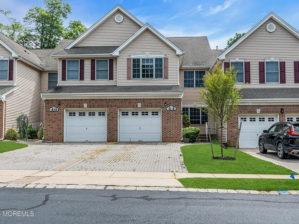 44 Smock Ct