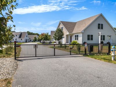 637 Gifford St #16A, Falmouth, MA, 02540