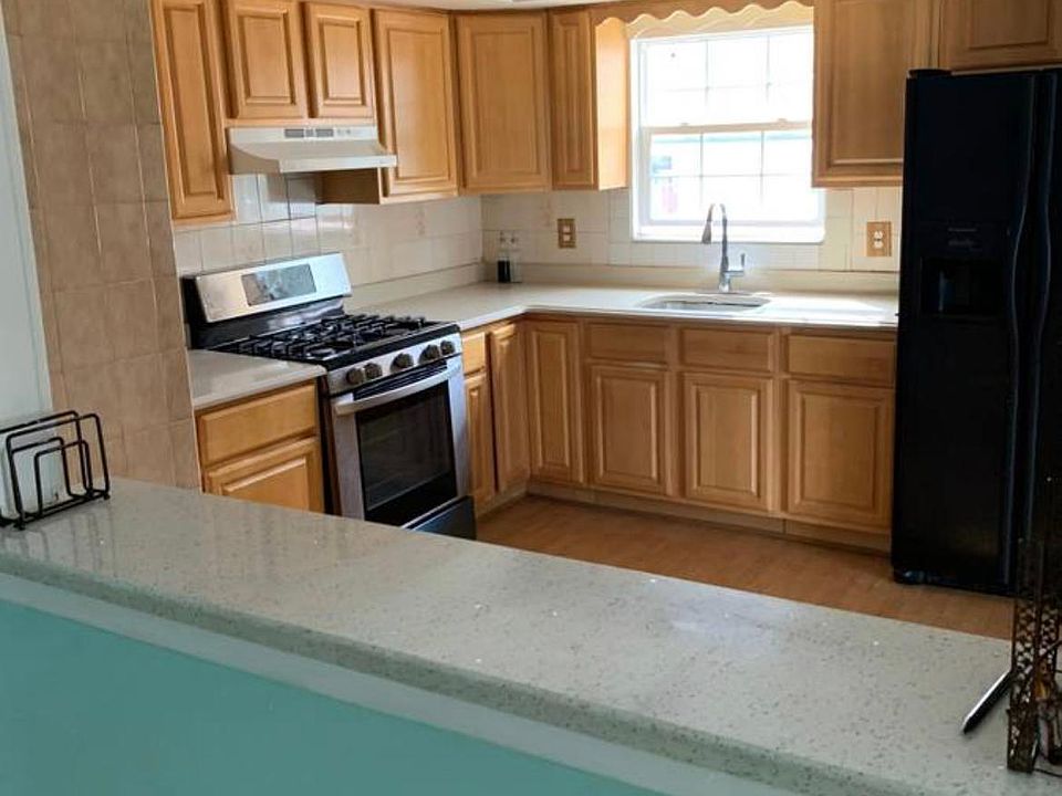 1st image of 67 Parish Ave #1