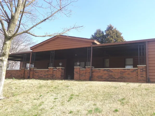 110 W Fletchall St, Poseyville, IN 47633