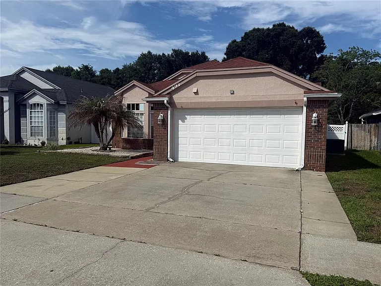 497 Brightview Dr — Photo 3