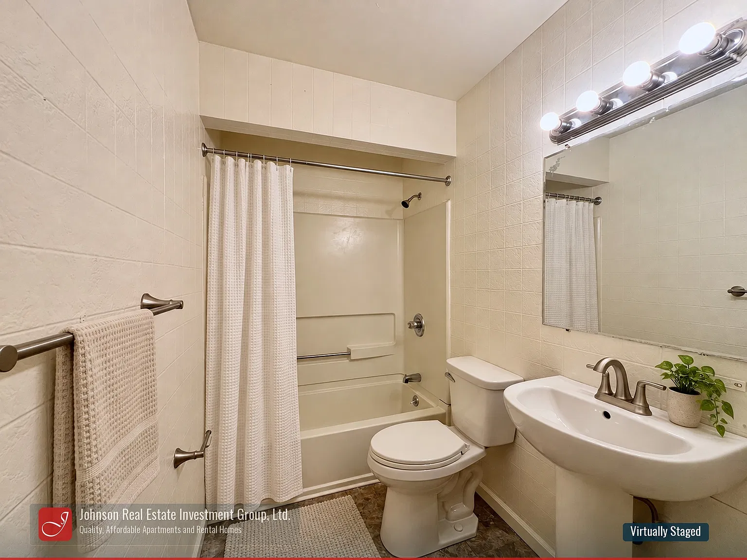 3 bed, 900 sqft, $1,500 — Photo 4