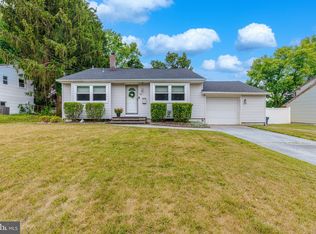 19 Woodbrook Rd, Turnersville, NJ 08012