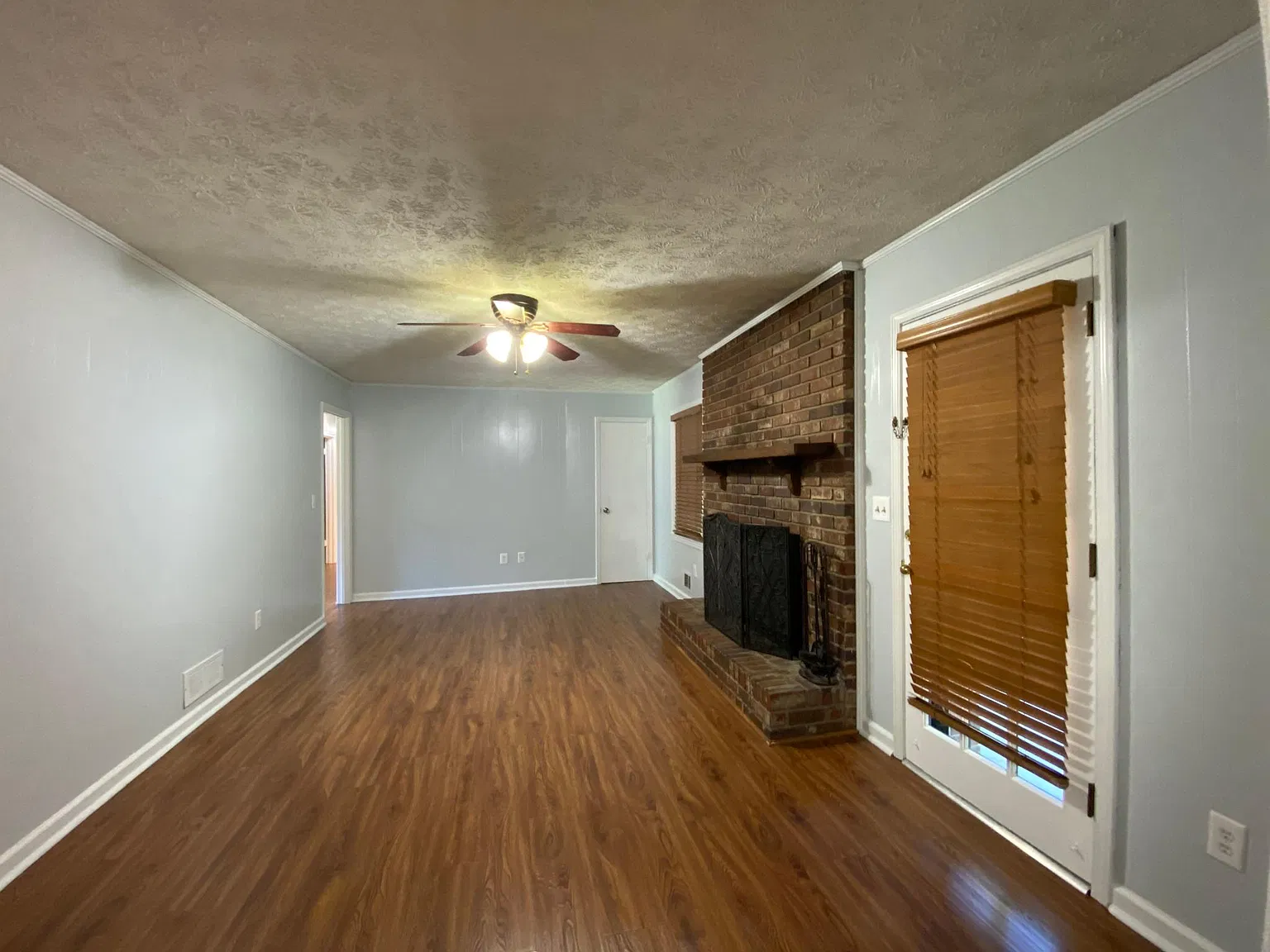 4 bed, 3120 sqft, $2,600 — Photo 4