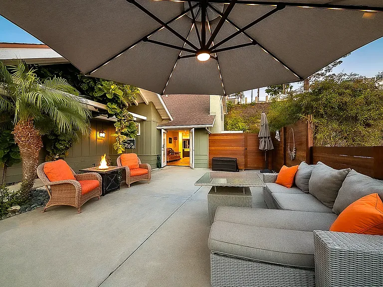 1885 Pariva Dr — Photo 29