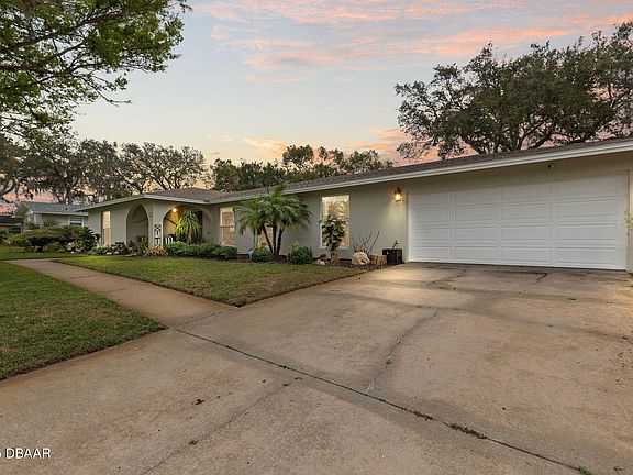 3rd image of 41 Pine Valley Cir