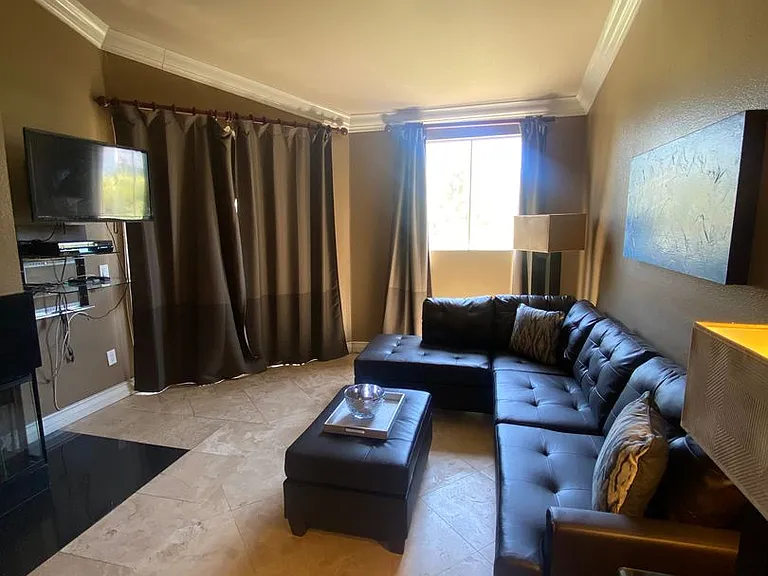 220 E Flamingo Rd #422 — Photo 3
