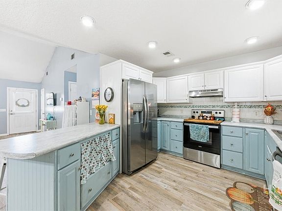 5th image of 239 Mill Pond Road SE