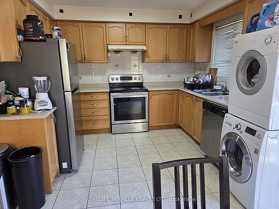 4th image of 62 Skylar Cir