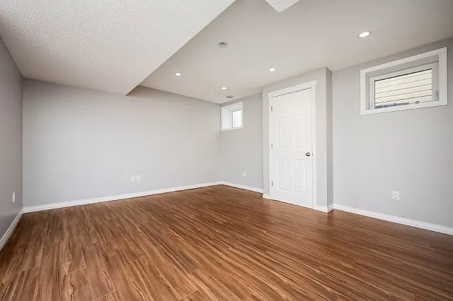35 Everglen Mnr SW — Photo 30