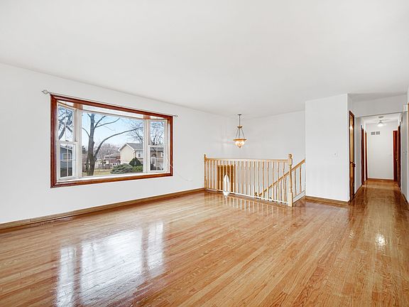 4th image of 541 S Warrington Rd