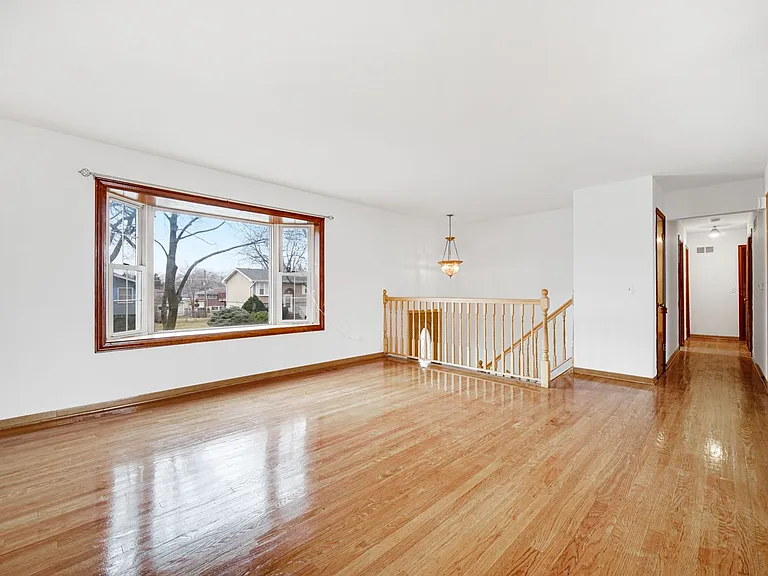 541 S Warrington Rd — Photo 4