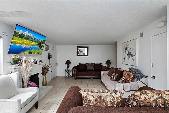 2989 Canyon Crest Dr #A — Photo 6