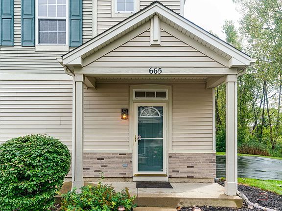 3rd image of 665 Morris Ct