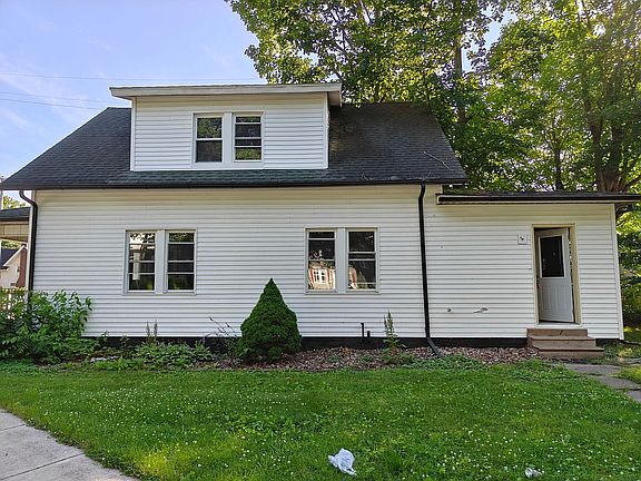 3rd image of 101 Maple Ave