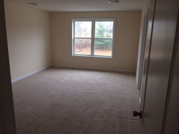 1st image of 4B Catalpa Dr