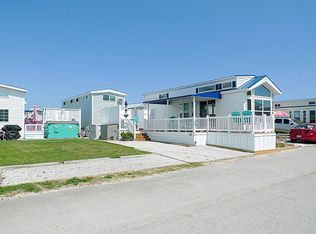 101 Islander Dr #16, Emerald Isle, NC 28594