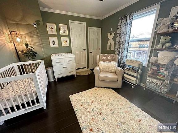 4th image of 67 Belmont Ave Floor 2