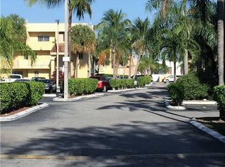 2740 SW 76th Ave, Miami, FL 33155
