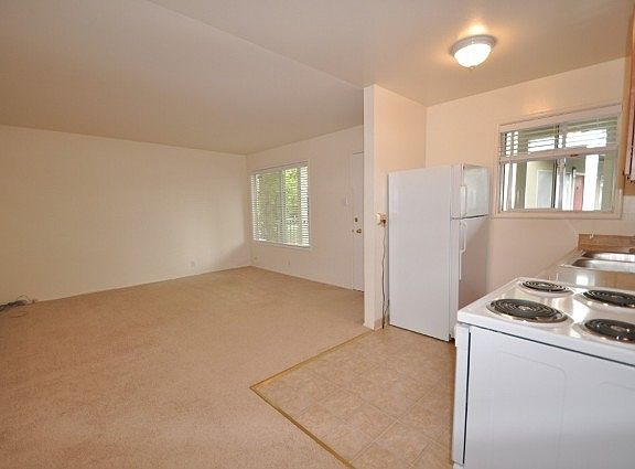 2nd image of 88 Buena Vista Ave APT 2