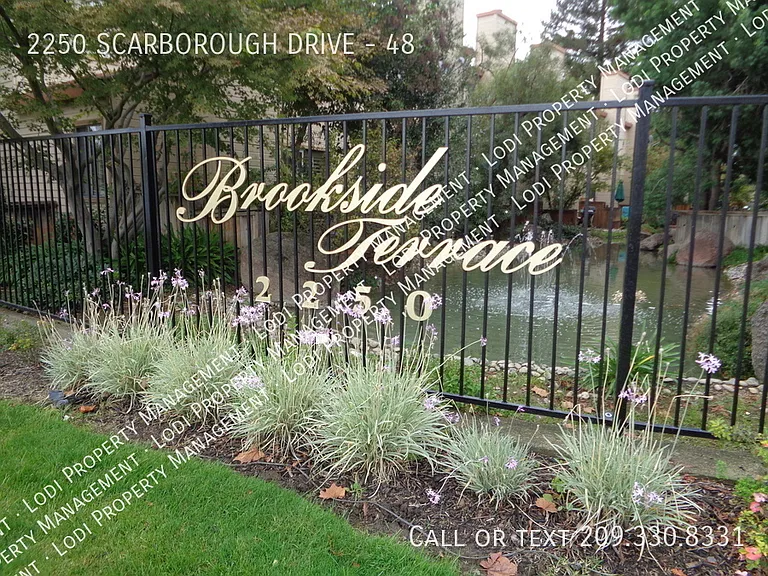 2250 Scarborough Dr #48 — Photo 21