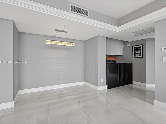 4th image of 1330 West Ave APT 3206