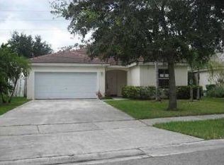 2429 NW 184th Ave, Pembroke Pines, FL 33029