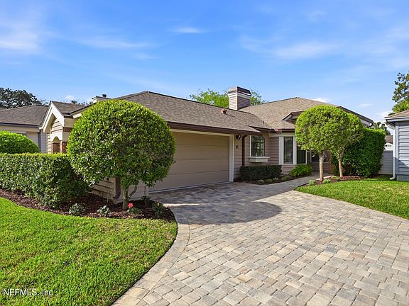2nd image of 45 WALKERS RIDGE Drive