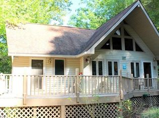 197 Sunset Cove Rd, Lake Lure, NC 28746
