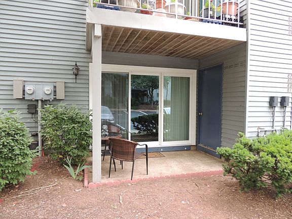 2nd image of 81 Haverhill Pl #81