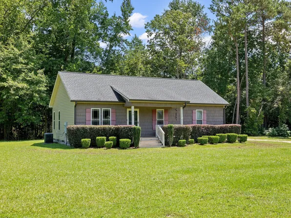 70 Young Rd, Angier, NC 27501
