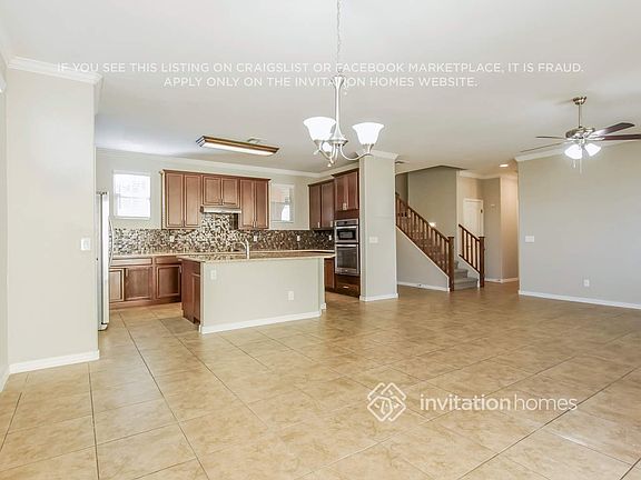 5th image of 227 N Scott Dr