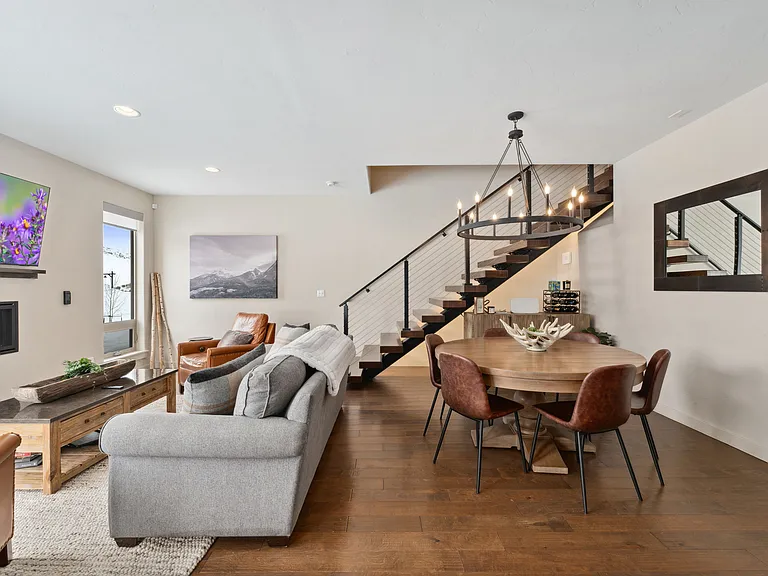 107 Base Camp Cir — Photo 9