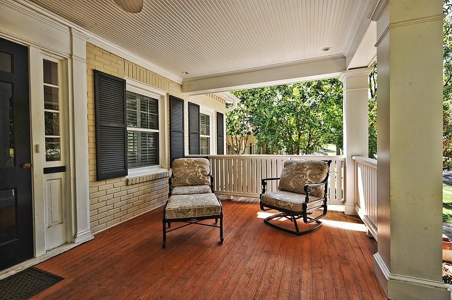 2nd image of 2849 Hillsdale Ave