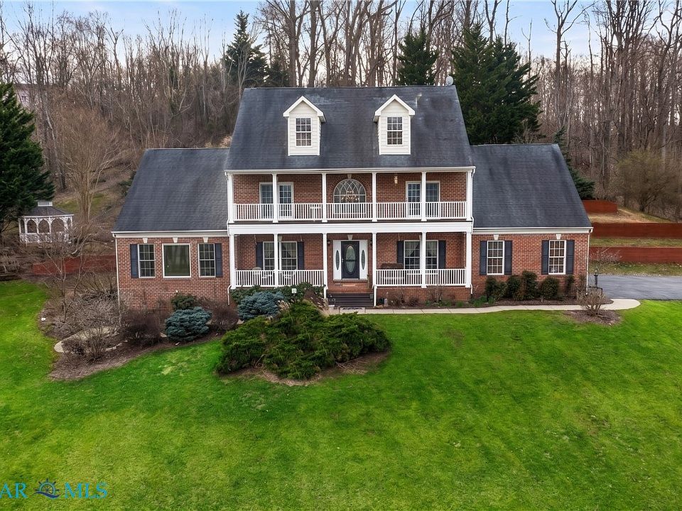 1st image of 78 Canterbury Dr