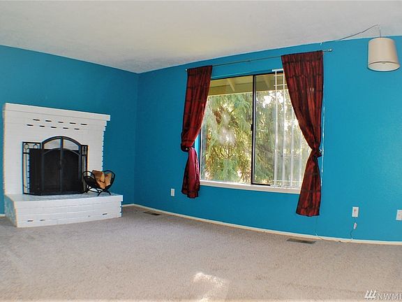 5th image of 7420 Blackbird Dr NE