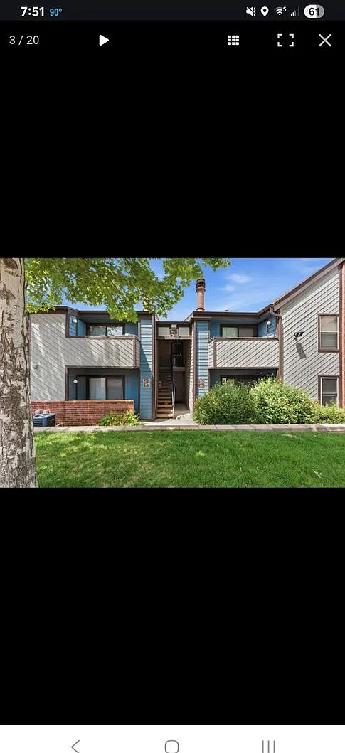Charming 2BR Condo in Aurora — Photo 1