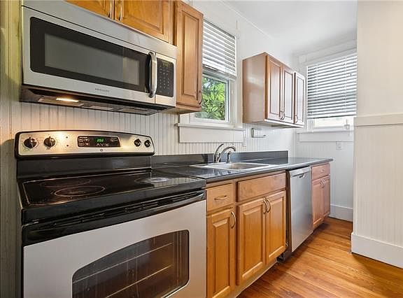 4th image of 7216 Green St