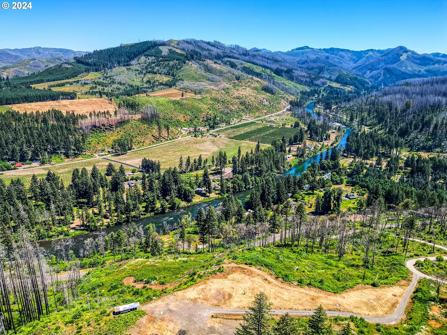 90236 Cascade View Dr photo 1