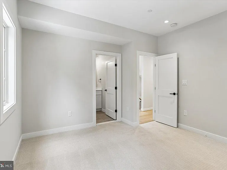 3929 Fulton St NW #A — Photo 27