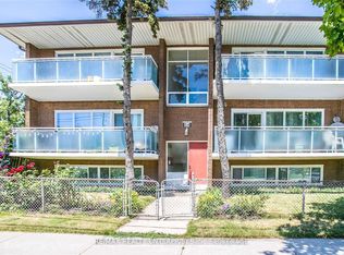 54 Rabbit Ln, Toronto, ON M9B 5S7