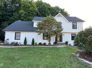 42256 Crestview Cir, Northville, MI 48168