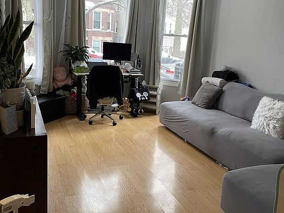 4th image of 2734 N Lawndale Ave #1