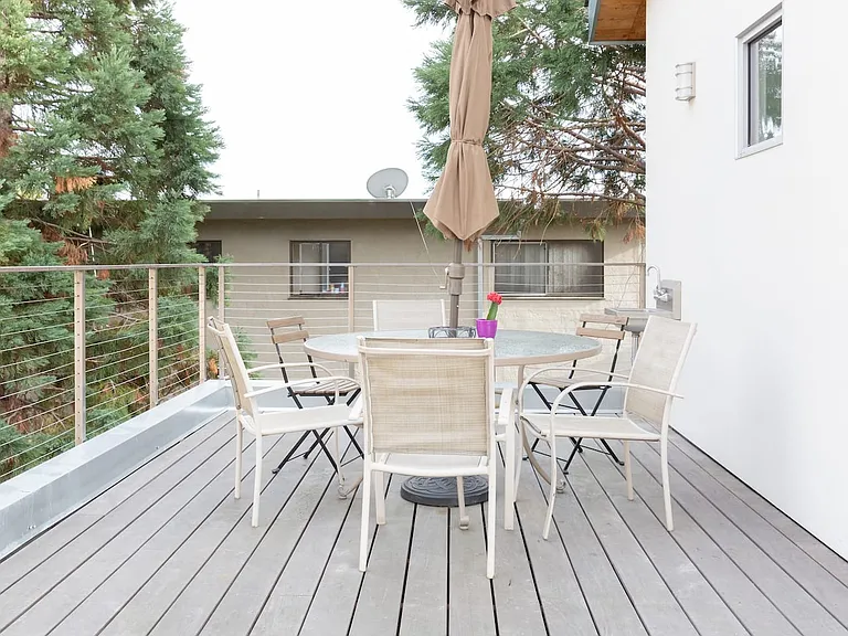 348 Warwick Ave — Photo 13