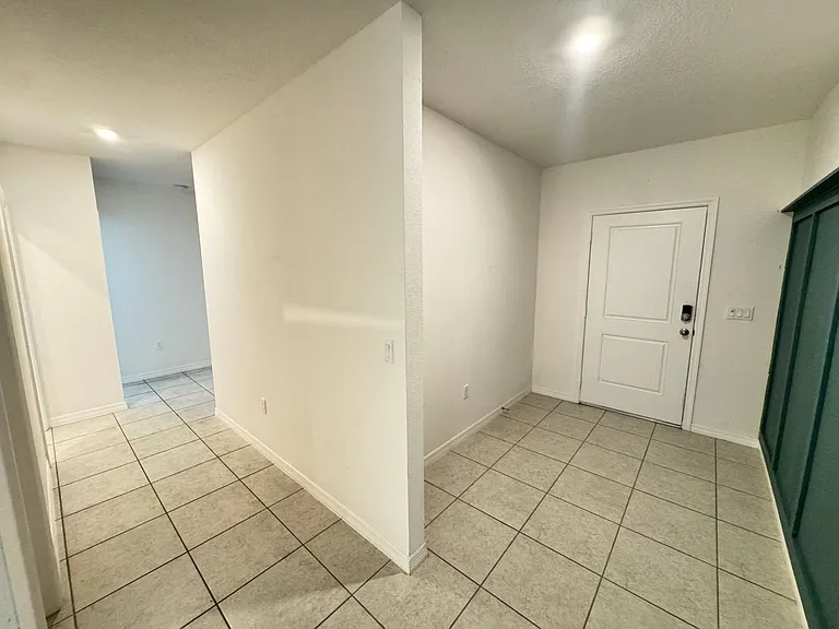 320 Mariana Way — Photo 23