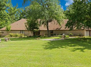 1626 Meadows Ln, Longview, TX 75603