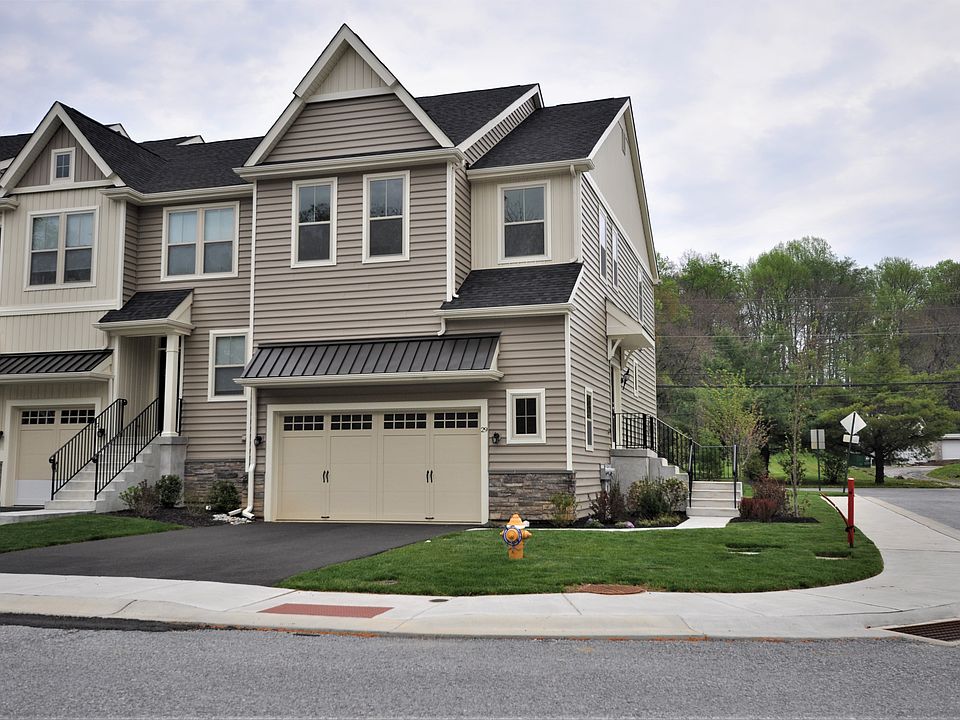 1st image of 46 Chasmere Dr