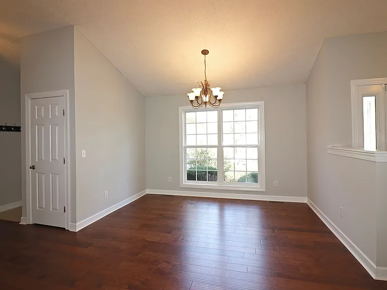 195 Russet Ct — Photo 31