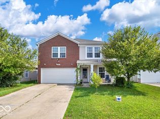 951 Curlew Ln, Greenwood, IN 46143