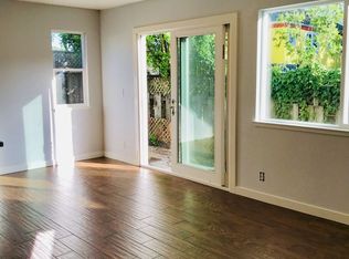 142 3rd St, Windsor, CA 95492